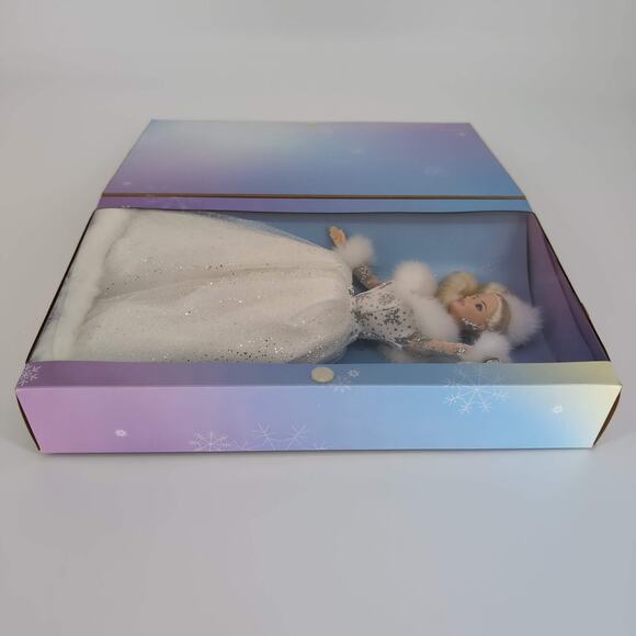 Winter's Reflection Barbie 2002 Vintage Collectible Mattel 55682 Doll - NRFB - Picture 5 of 16
